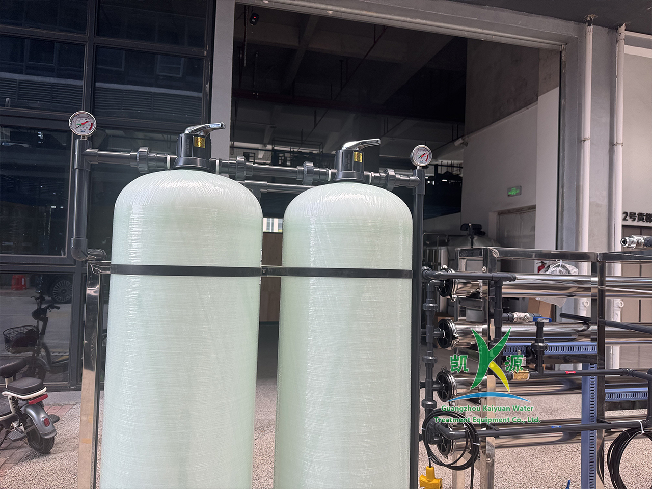 Pretreatment filter vessels